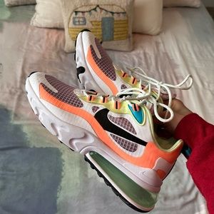 Nike Air Max 270 React SE Light Arctic Pink